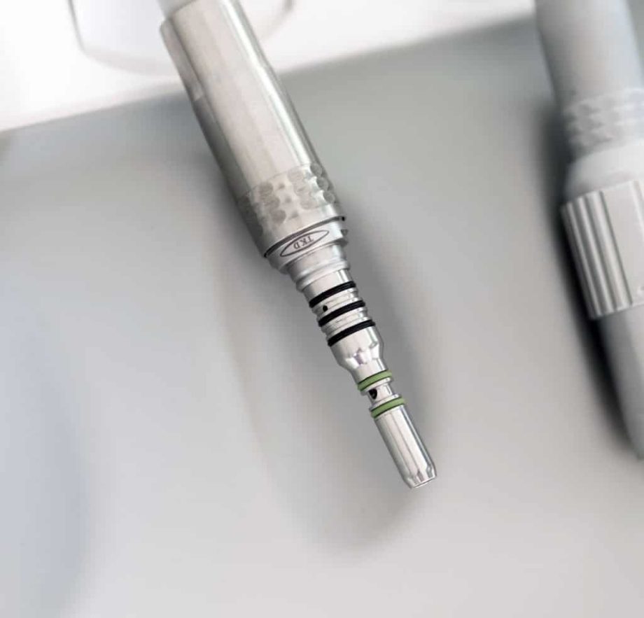 How to fix a leaking dental handpiece?